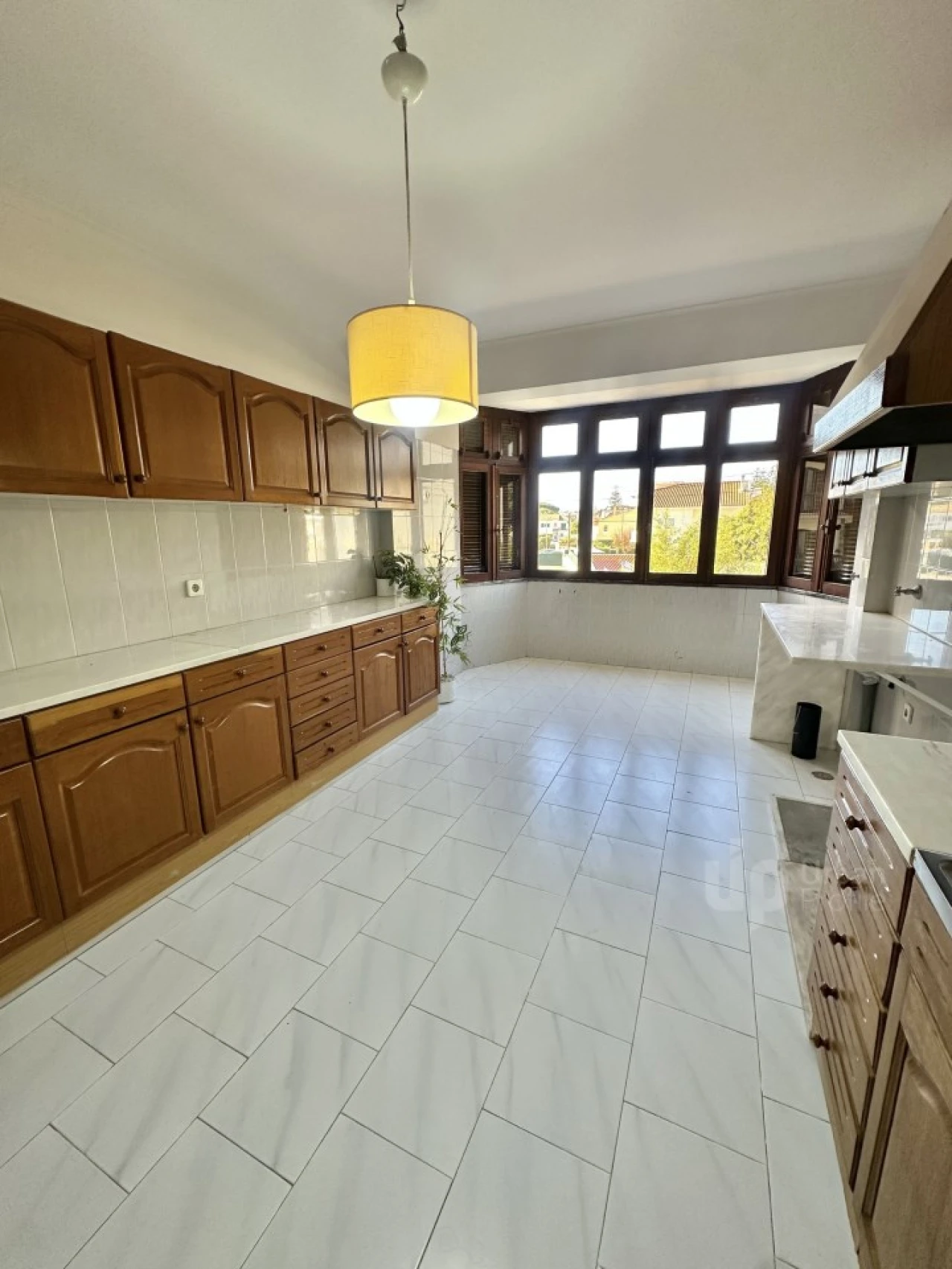 Apartamento T4 para Venda em Carcavelos e Parede Foto 5