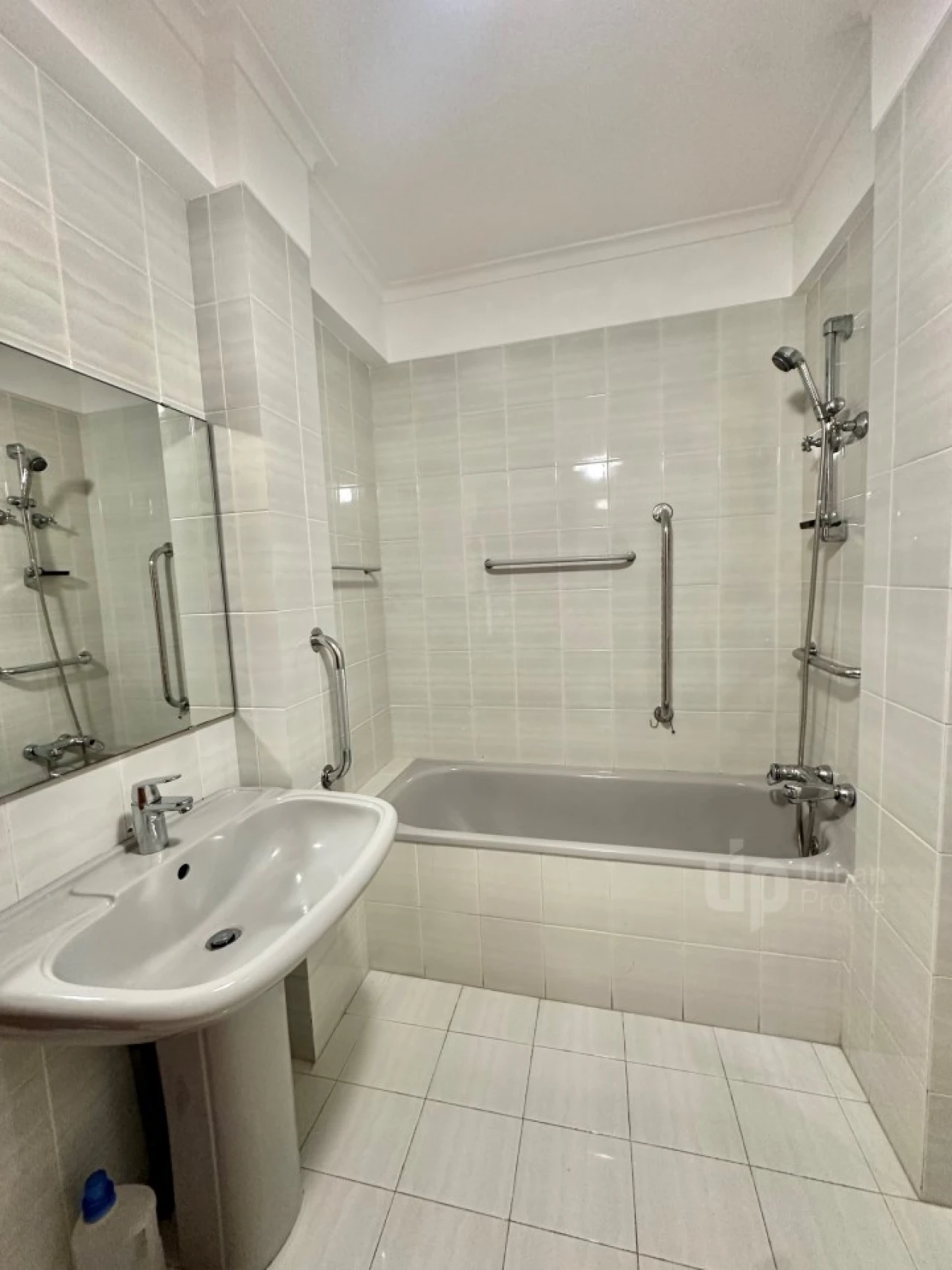 Apartamento T4 para Venda em Carcavelos e Parede Foto 17