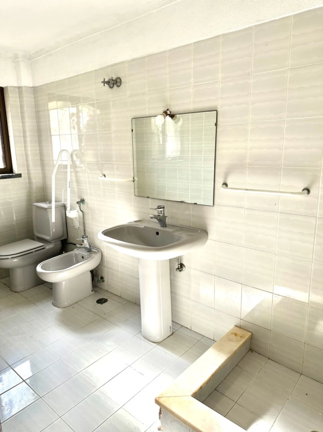 Apartamento T4 para Venda em Carcavelos e Parede Foto 29