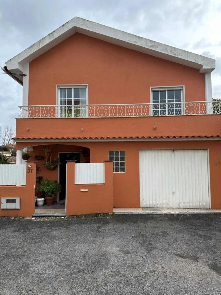 Moradia T3 para Venda em Alcabideche