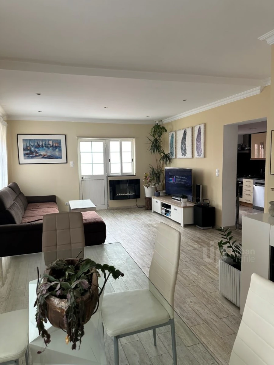 Moradia T3 para Venda em Alcabideche Foto 5