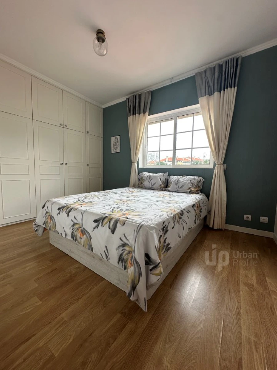 Moradia T3 para Venda em Alcabideche Foto 12