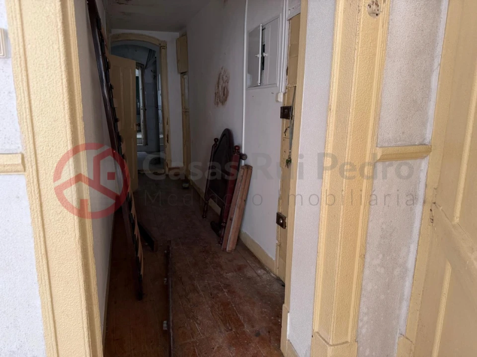 Prédio para Venda em Almada, Cova da Piedade, Pragal e Cacilhas Foto 4