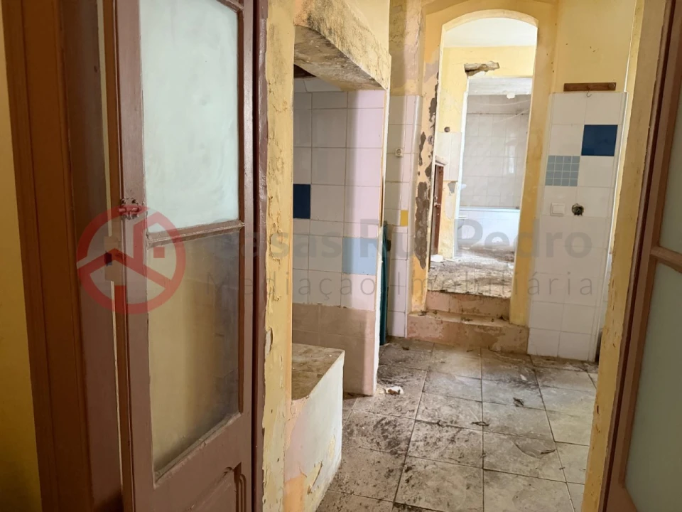 Prédio para Venda em Almada, Cova da Piedade, Pragal e Cacilhas Foto 15
