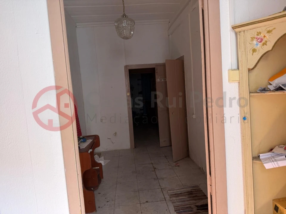 Prédio para Venda em Almada, Cova da Piedade, Pragal e Cacilhas Foto 21