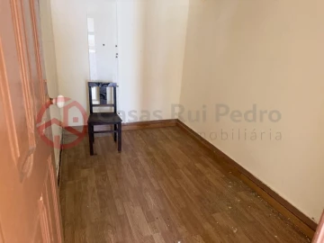 Prédio para Venda em Almada, Cova da Piedade, Pragal e Cacilhas