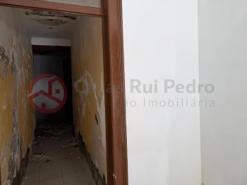 Prédio para Venda em Almada, Cova da Piedade, Pragal e Cacilhas