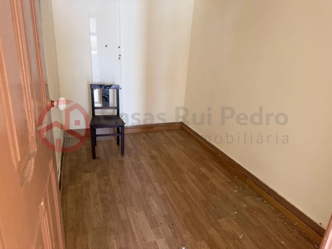 Prédio para Venda em Almada, Cova da Piedade, Pragal e Cacilhas Foto 16