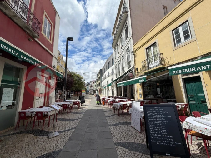 Prédio para Venda em Almada, Cova da Piedade, Pragal e Cacilhas Foto 34