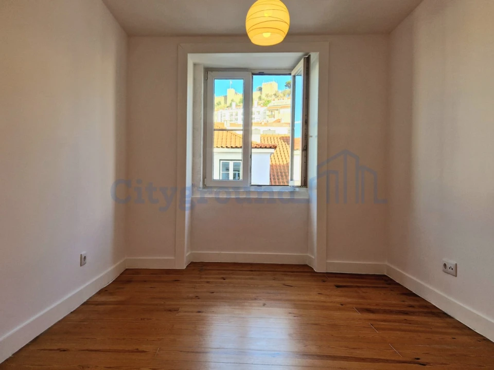 Apartamento T3 para Venda em Santa Maria Maior Foto 11