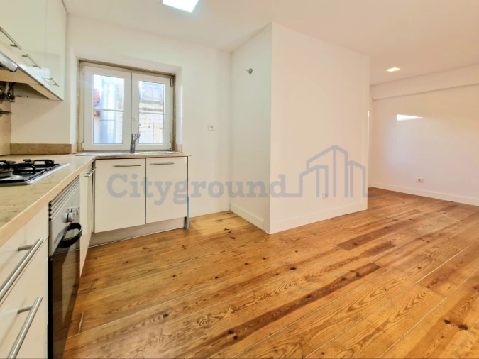 Apartamento T3 para Venda em Santa Maria Maior Foto 8