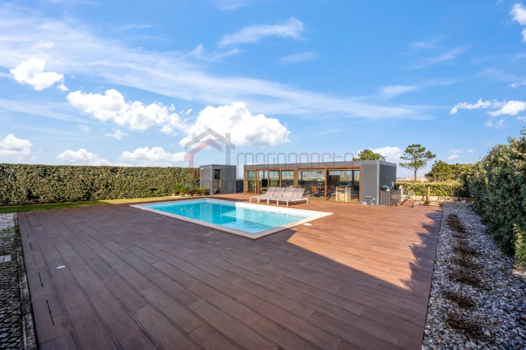 Moradia T3 para Venda em Atouguia da Baleia Foto 3