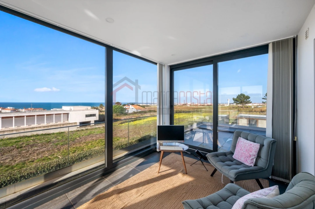 Moradia T3 para Venda em Atouguia da Baleia Foto 36