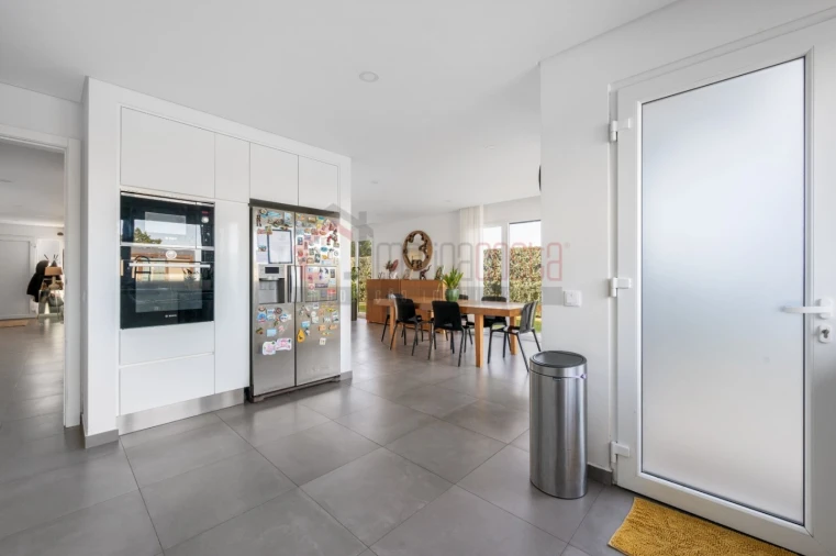 Moradia T3 para Venda em Atouguia da Baleia Foto 15