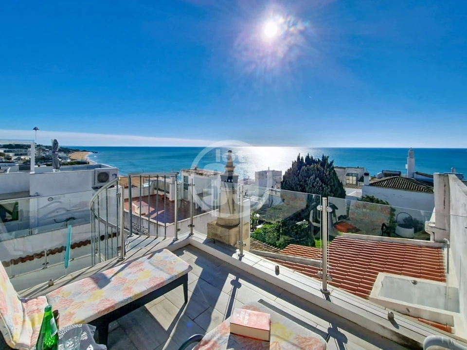 Moradia T1 para Venda em Albufeira e Olhos de Água Foto 1