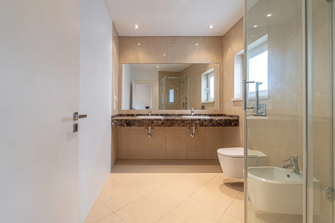 Moradia T4 para Venda em Queluz e Belas Foto 22