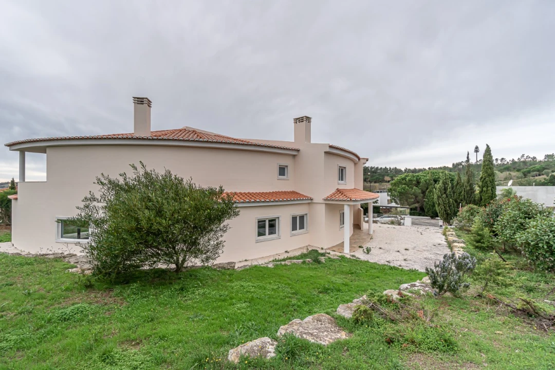 Moradia T4 para Venda em Queluz e Belas Foto 35