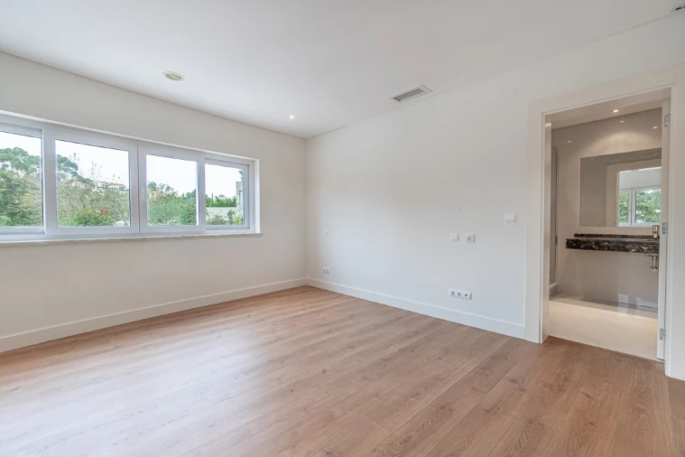 Moradia T4 para Venda em Queluz e Belas Foto 10