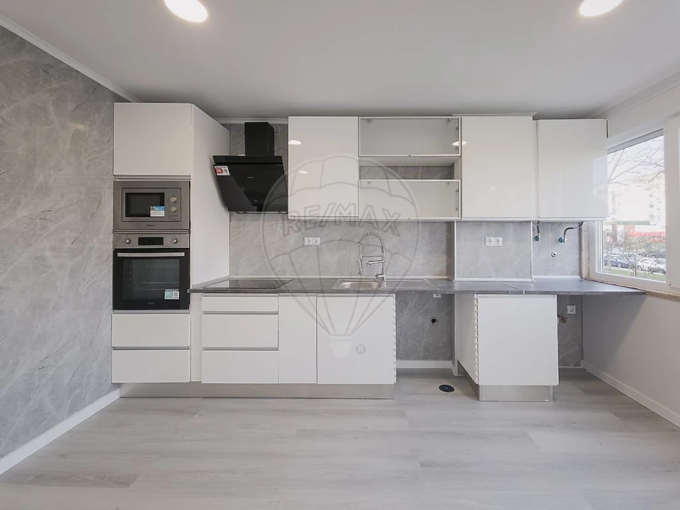 Apartamento T2 para Venda em Oeiras e São Julião da Barra, Paço de Arcos e Caxias Foto 3