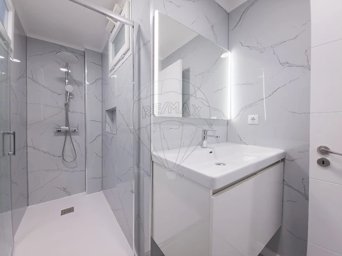 Apartamento T2 para Venda em Oeiras e São Julião da Barra, Paço de Arcos e Caxias Foto 13