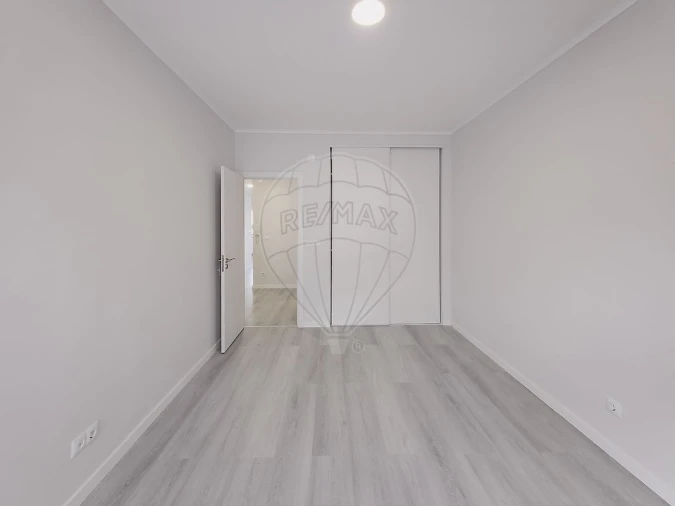 Apartamento T2 para Venda em Oeiras e São Julião da Barra, Paço de Arcos e Caxias Foto 5