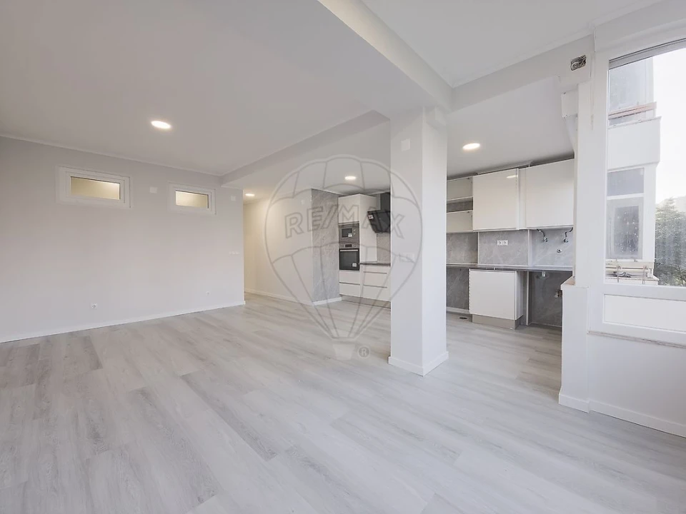 Apartamento T2 para Venda em Oeiras e São Julião da Barra, Paço de Arcos e Caxias Foto 11