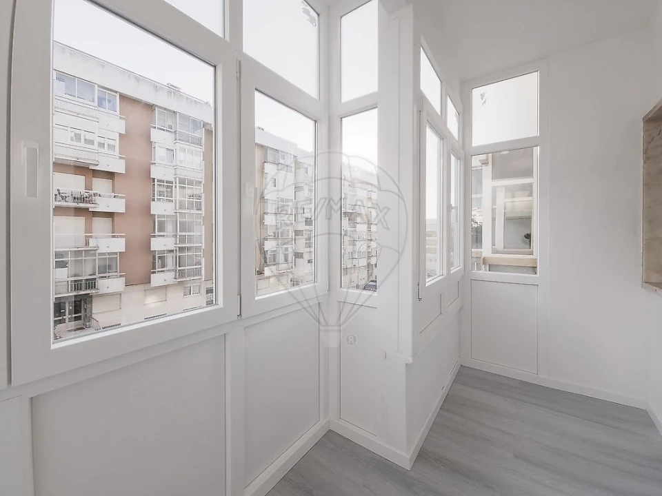 Apartamento T2 para Venda em Oeiras e São Julião da Barra, Paço de Arcos e Caxias Foto 20