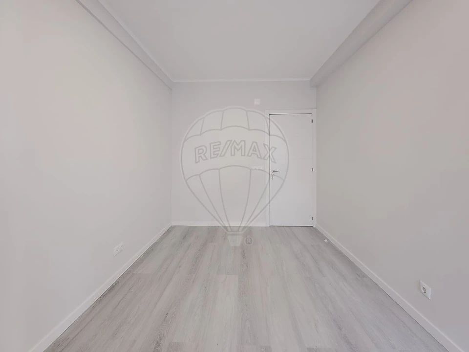 Apartamento T2 para Venda em Oeiras e São Julião da Barra, Paço de Arcos e Caxias Foto 17
