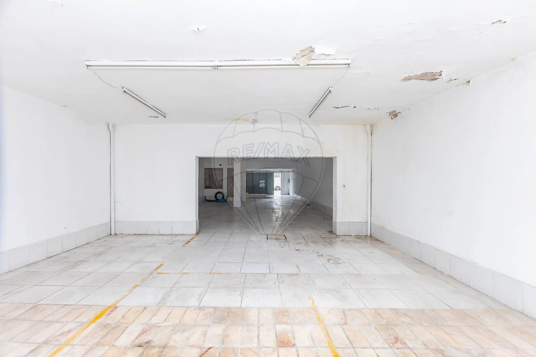 Garagem para Arrendamento em Campanhã Foto 20