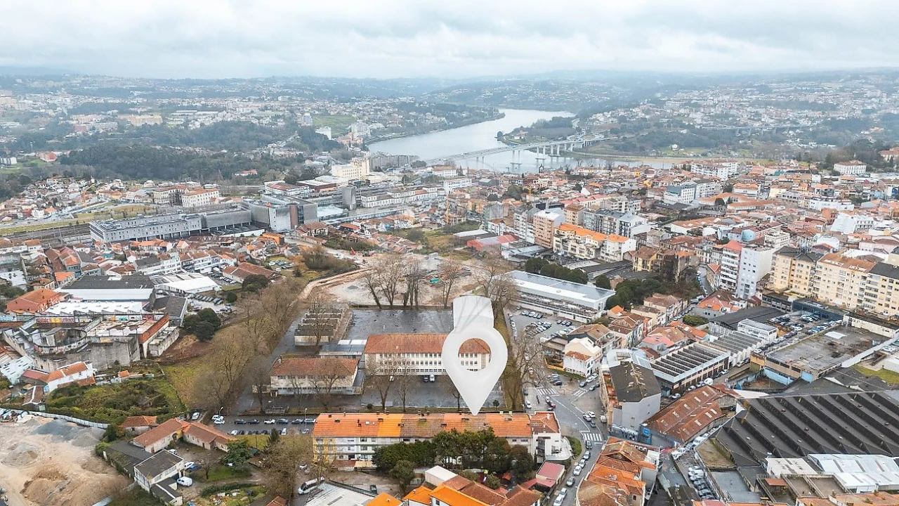 Garagem para Arrendamento em Campanhã Foto 18