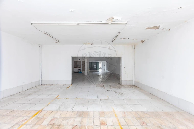 Garagem para Arrendamento em Campanhã Foto 20