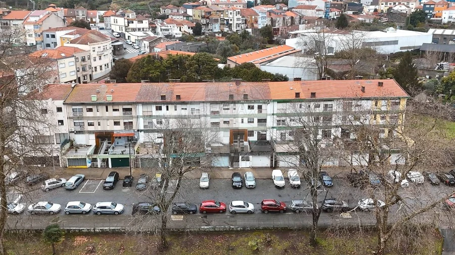 Garagem para Arrendamento em Campanhã Foto 2