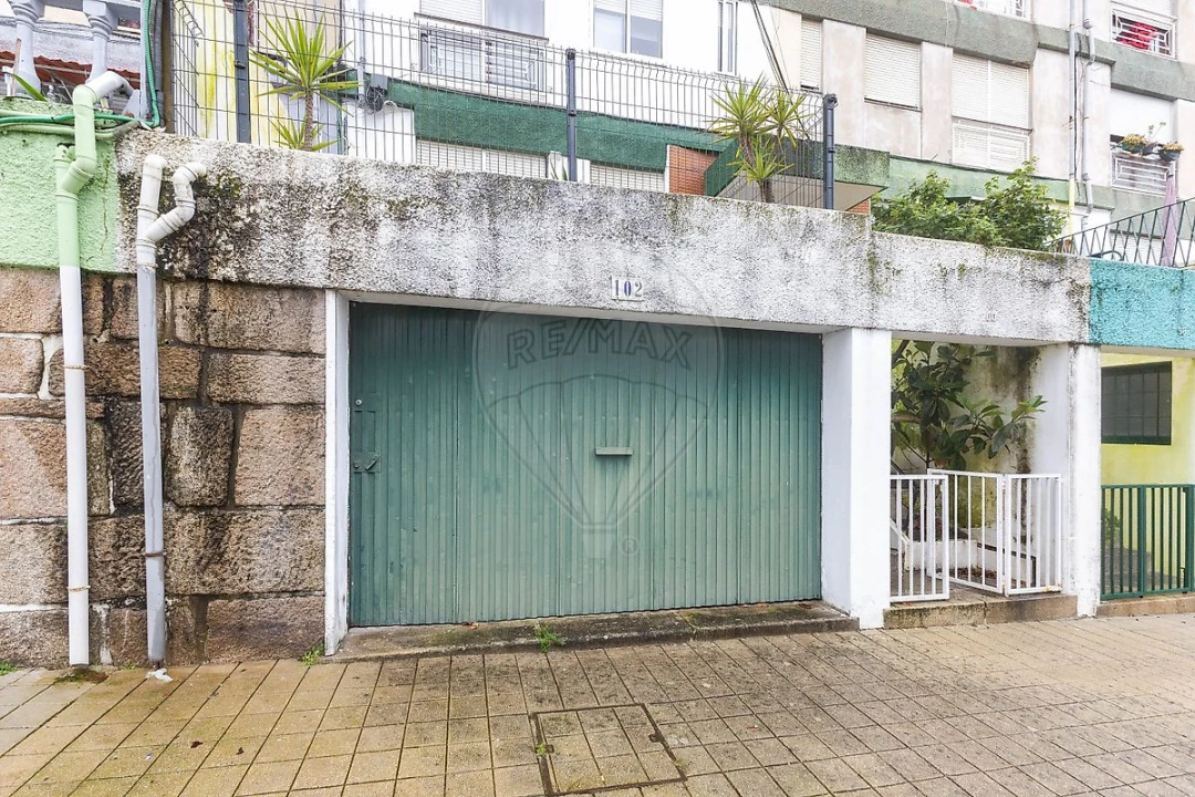 Garagem para Arrendamento em Campanhã Foto 5