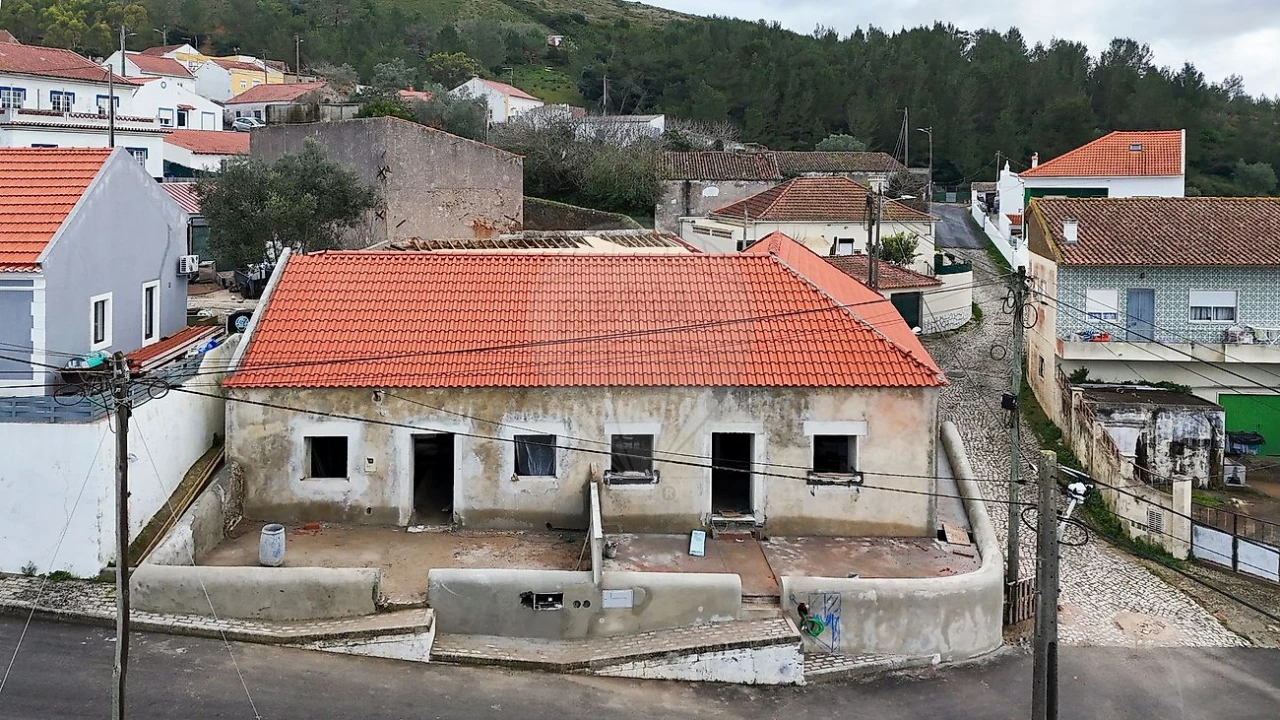 Moradia T2 para Venda em Santa Maria, São Pedro e Matacães Foto 2