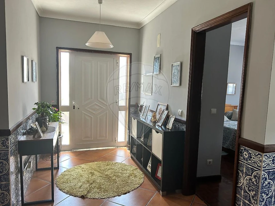 Moradia T4 para Venda em Bustos, Troviscal e Mamarrosa Foto 1