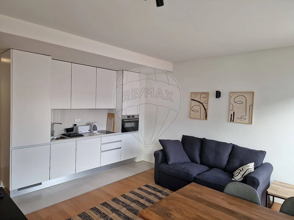 Apartamento T1 para Arrendamento em Santa Marinha e São Pedro da Afurada Foto 2