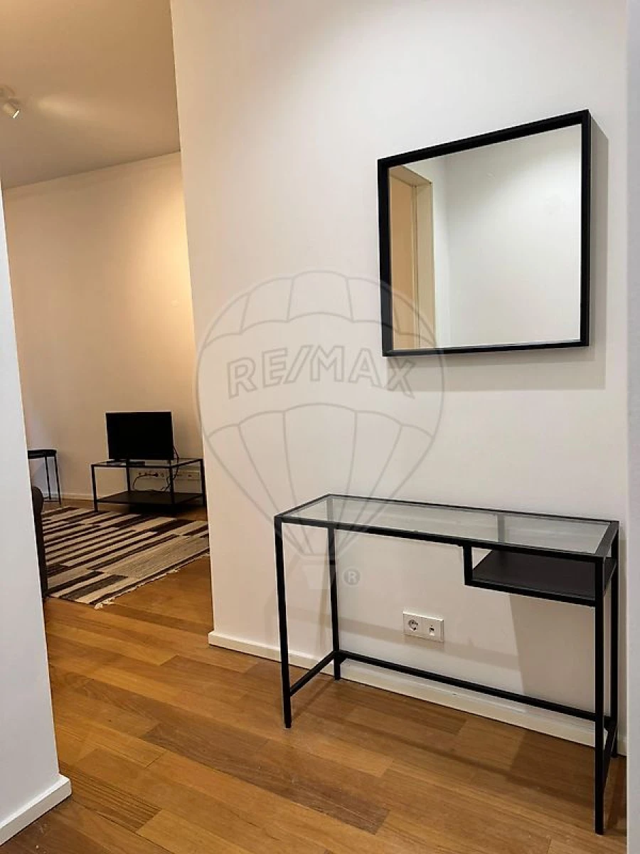 Apartamento T1 para Arrendamento em Santa Marinha e São Pedro da Afurada Foto 4