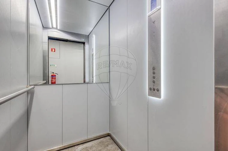 Apartamento T1 para Arrendamento em Santa Marinha e São Pedro da Afurada Foto 10