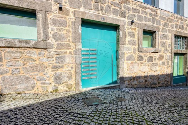 Apartamento T1 para Arrendamento em Santa Marinha e São Pedro da Afurada Foto 12