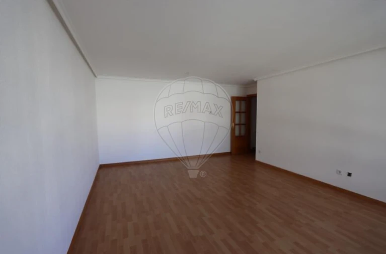 Apartamento T3 para Venda em Alhos Vedros Foto 2
