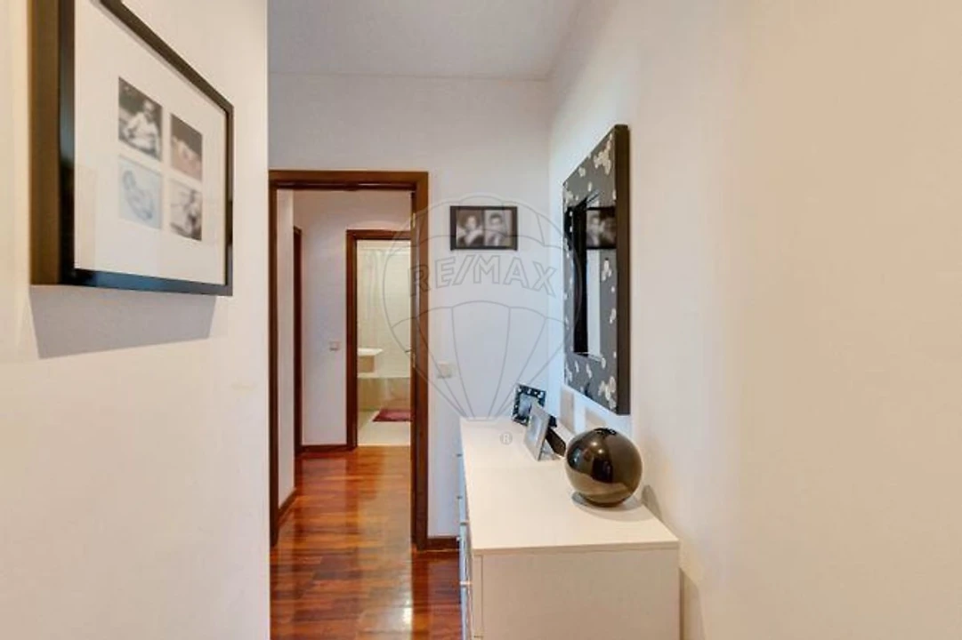 Apartamento T2 para Arrendamento em São Felix da Marinha Foto 8