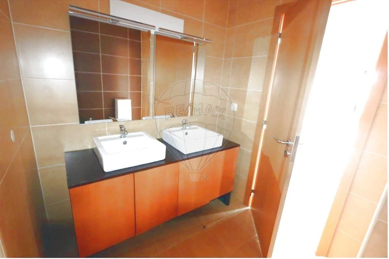 Apartamento T4 para Venda em Pinhal Novo Foto 10