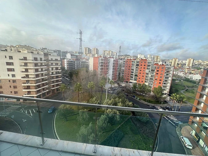 Apartamento T3 para Arrendamento em Odivelas Foto 15