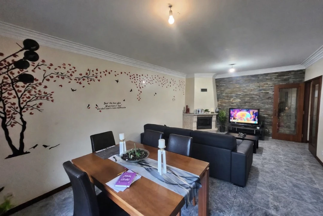 Apartamento T2 para Venda em Folgosa Foto 3