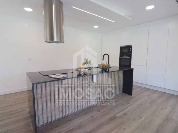 Apartamento T2 para Venda em Benfica Foto 12