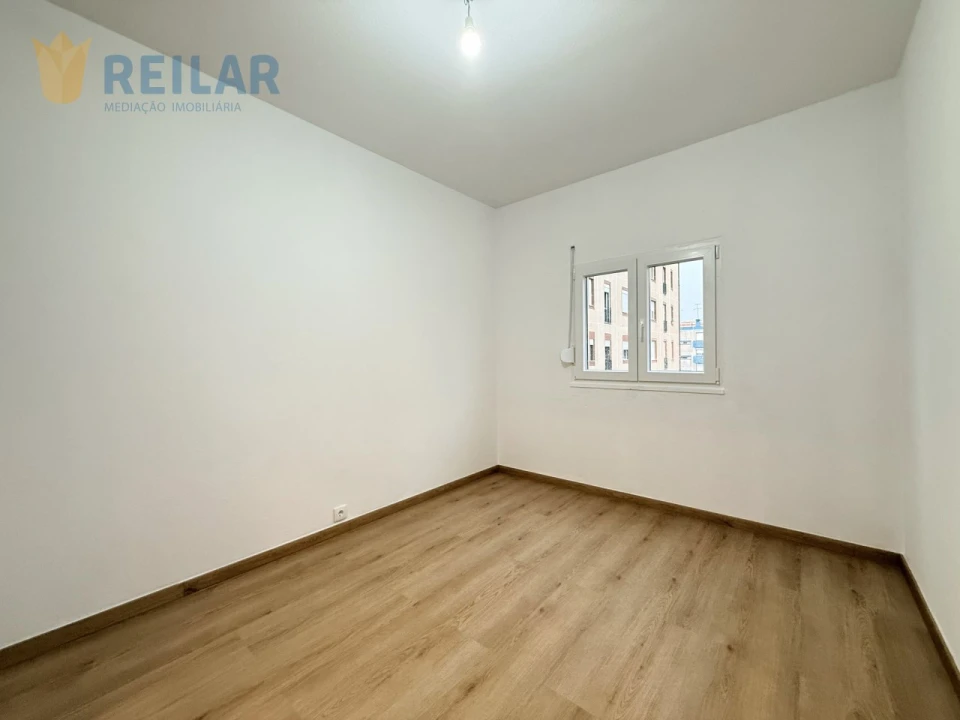 Apartamento T3 para Venda em Olivais Foto 3