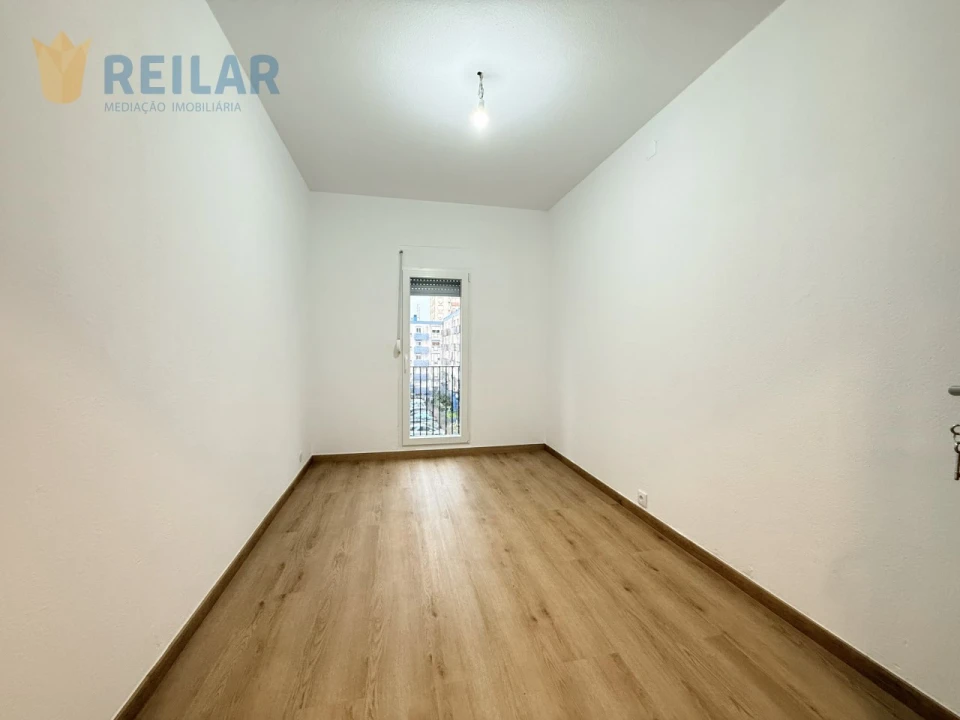 Apartamento T3 para Venda em Olivais Foto 14