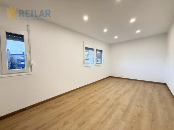 Apartamento T3 para Venda em Olivais Foto 9