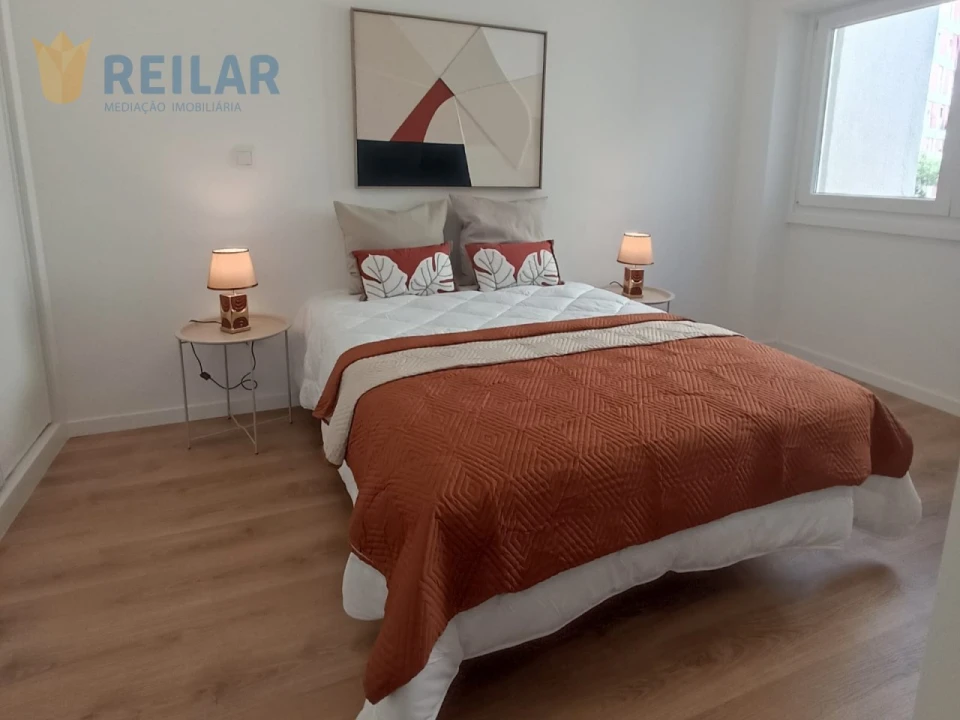 Apartamento T2 para Venda em Benfica Foto 6