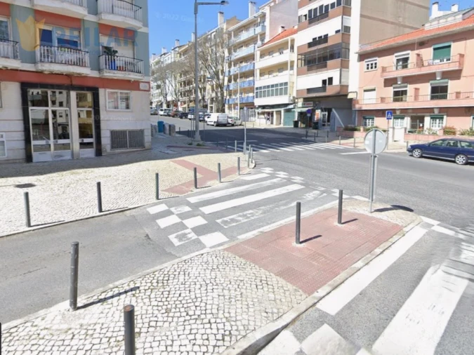 Apartamento T2 para Venda em Benfica Foto 12